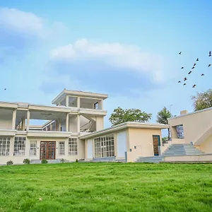  Resort The Arham