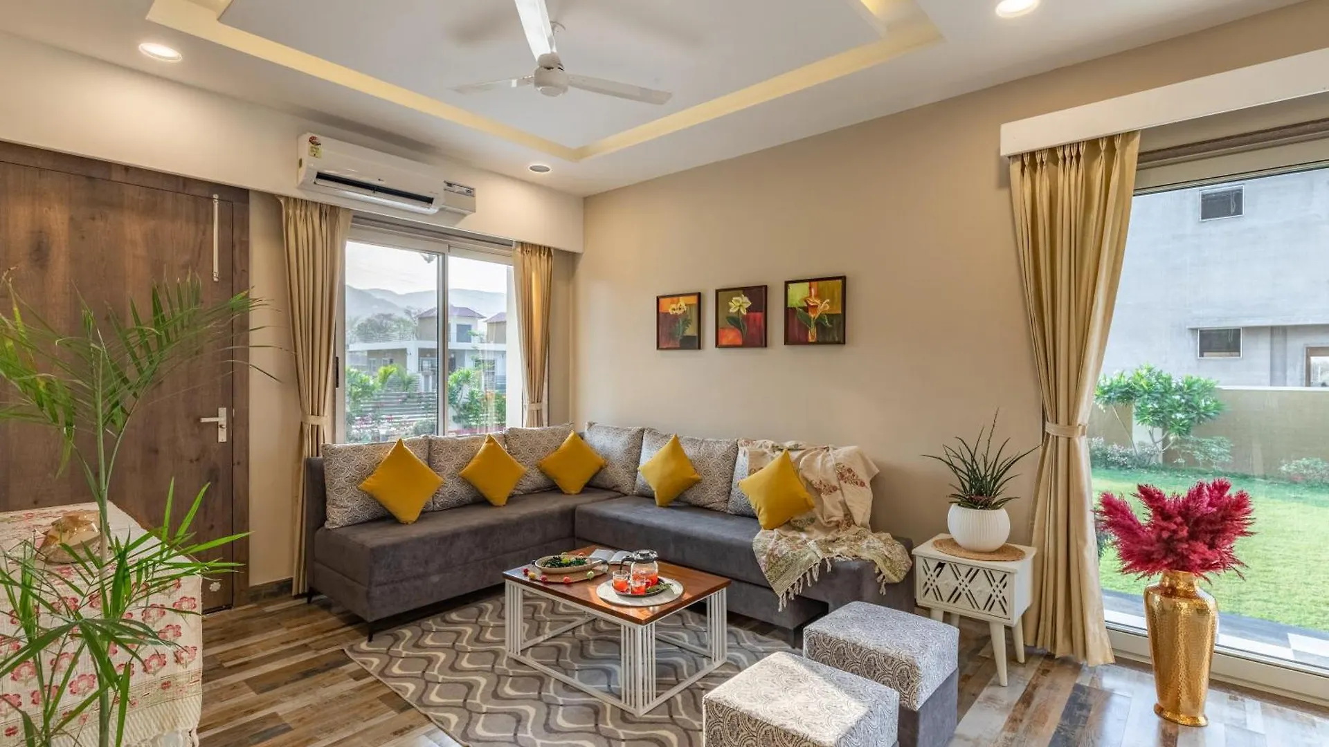 Elivaas 2 Bhk Pet Friendly Villa With Pvt Pool - Heaven In Hill Udaipur 0*,