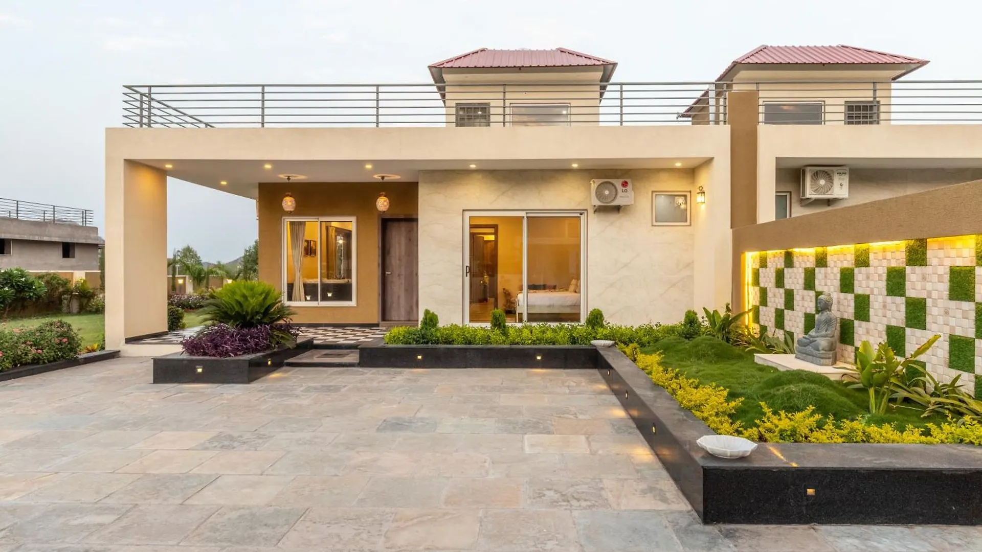 Elivaas 2 Bhk Pet Friendly Villa With Pvt Pool - Heaven In Hill Udaipur 0*,  India